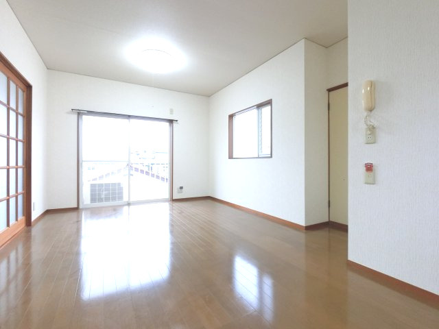 【居間・リビング】