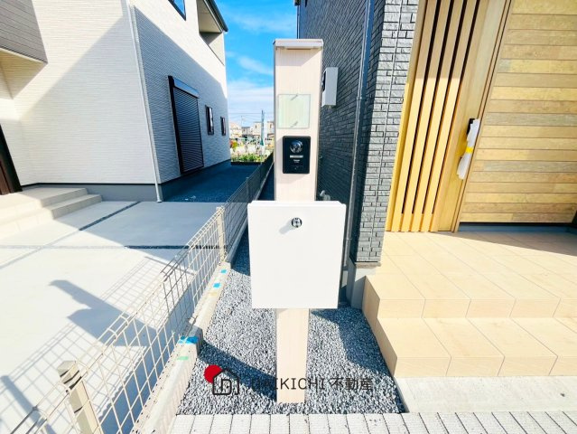 【玄関】 | 桶川市上日出谷第12期　ワイウッドコート　新築戸建　全3棟　3号棟