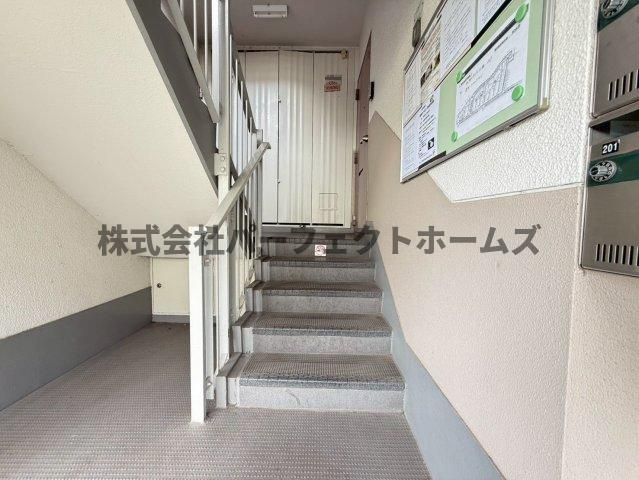 釈尊寺第一住宅15号棟　賃貸のロビー|毎日通るロビーはこのようになっています