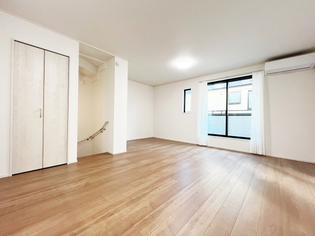 『八王子市新築戸建て』八王子市本町24-14【仲介手数料無料】の洋室|～仲介手数料無料☆八王子ひなた不動産～　八王子市本町　新築戸建て