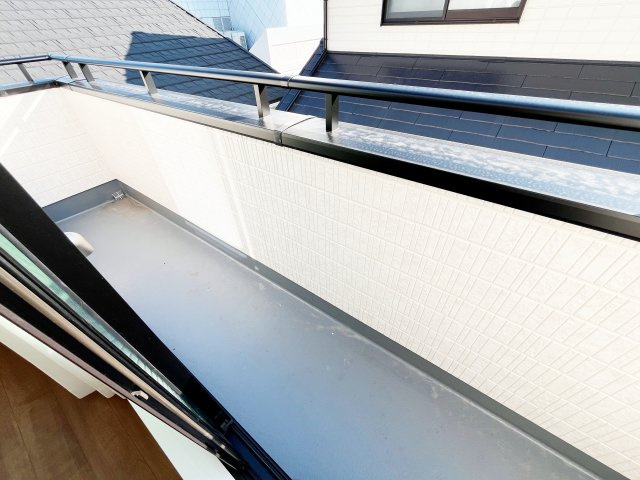 『八王子市新築戸建て』八王子市本町24-14【仲介手数料無料】のバルコニー|～仲介手数料無料☆八王子ひなた不動産～　八王子市本町　新築戸建て