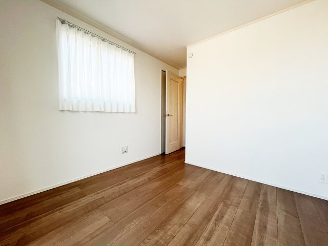 『八王子市新築戸建て』八王子市本町24-14【仲介手数料無料】の洋室|～仲介手数料無料☆八王子ひなた不動産～　八王子市本町　新築戸建て