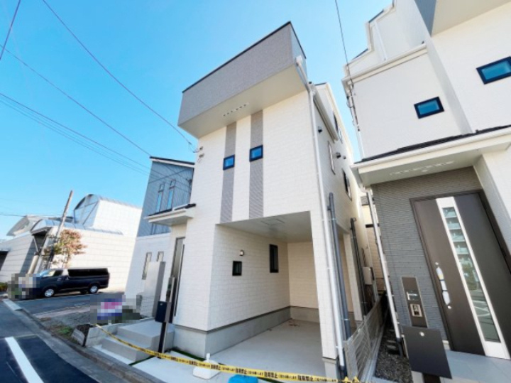 祝　成約済み　八王子市　本町　新築戸建ての外観|～仲介手数料無料☆八王子ひなた不動産～　八王子市本町　新築戸建て