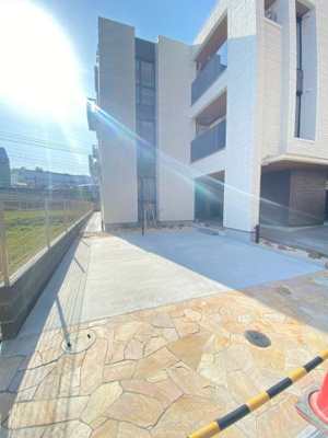 【駐車場】 | シャーメゾンサイビータ