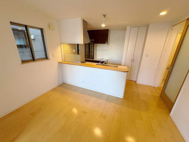 【居間・リビング】の画像