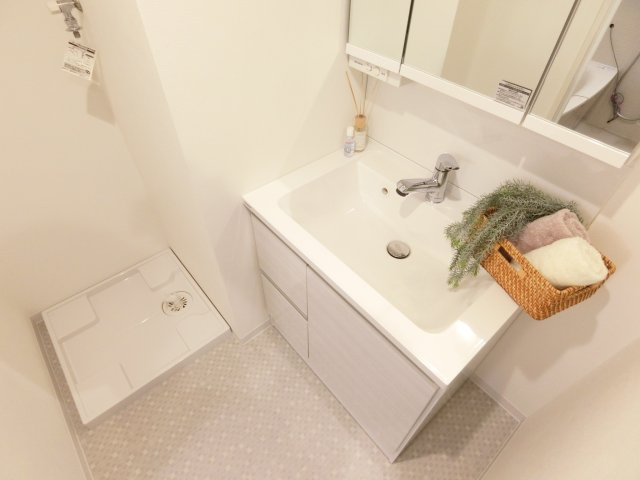 MANDARIN COURT深井駅前の洗面所|モデルルーム写真