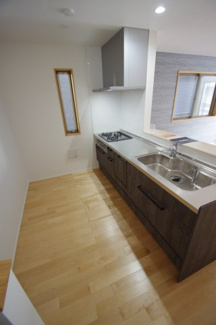 【キッチン】 | 【仲介手数料無料！！】国立市西1丁目　新築戸建て（全7区画）E号棟　5980万円