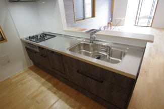 【キッチン】 | 【仲介手数料無料！！】国立市西1丁目　新築戸建て（全7区画）E号棟　5980万円