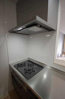 【キッチン】 | 【仲介手数料無料！！】国立市西1丁目　新築戸建て（全7区画）E号棟　5980万円