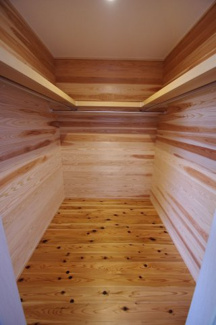 【収納】 | 【仲介手数料無料！！】国立市西1丁目　新築戸建て（全7区画）E号棟　5980万円 | 主寝室のウォークインクローゼット