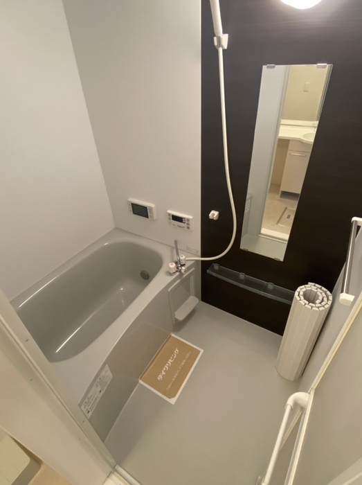 Ｓｔｒａｈｌ　Ｂの浴室