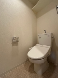 パークレジデンス江坂のトイレ|コンパクトで使いやすいトイレです