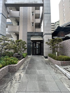 パークレジデンス江坂のエントランス|清潔なエントランスです