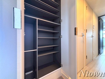 【収納】 | ディアレイシャス名古屋太閤通 | 便利な収納スペースです