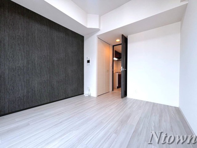 【居間・リビング】 | ディアレイシャス名古屋太閤通 | こちらのリビングで趣味の時間をお楽しみください