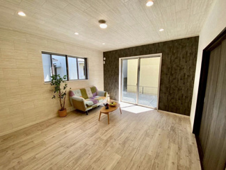 【居間・リビング】 | R7年リフォーム済みのキレイな物件。