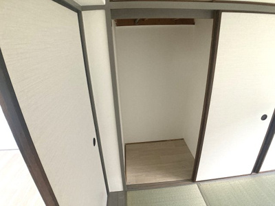 【収納】 | 鈴蘭台第3団地5号棟 | 押し入れスペースとクローゼットタイプも完備の収納