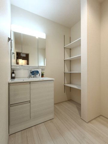 三郷市　鷹野4丁目　新築戸建　全6棟のキッチン|施工例です