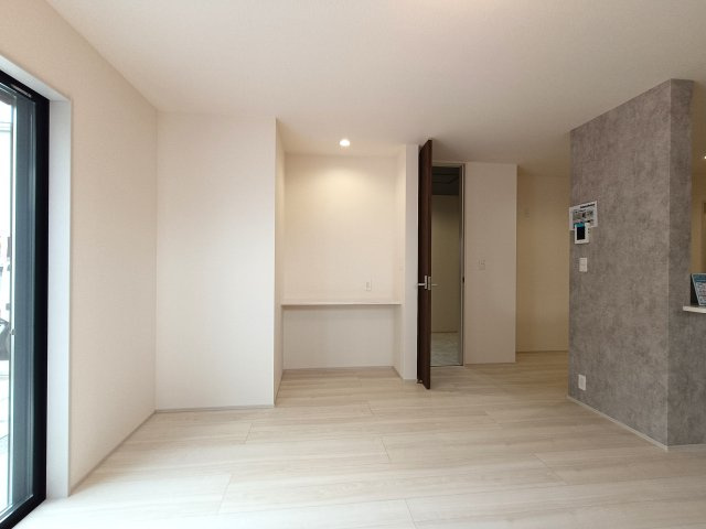 三郷市　鷹野4丁目　新築戸建　全6棟の居間・リビング|こちらの居間で趣味の時間をお楽しみください