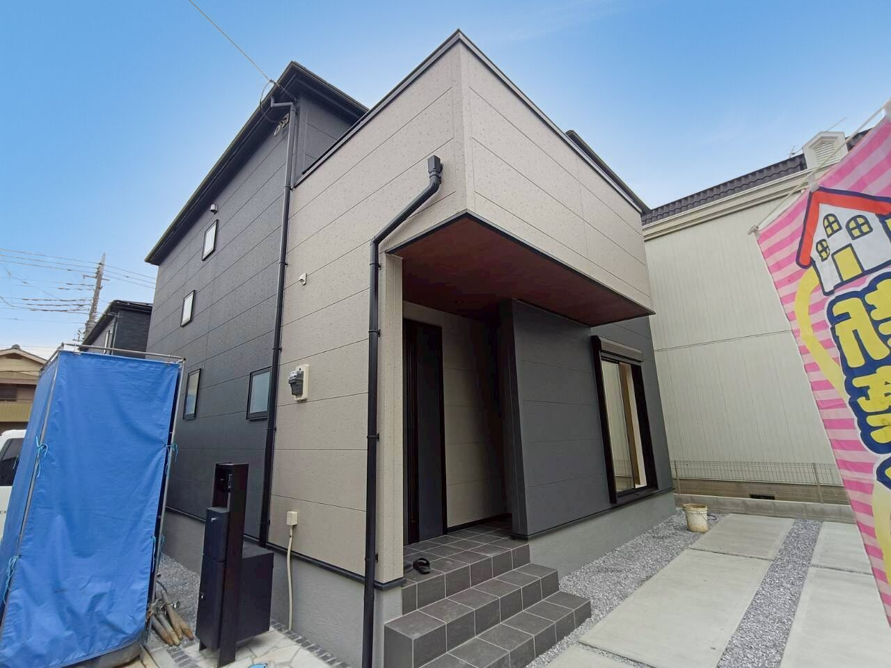 三郷市　鷹野4丁目　新築戸建　全6棟の前面道路含む現地写真|前面道路含む現地写真です