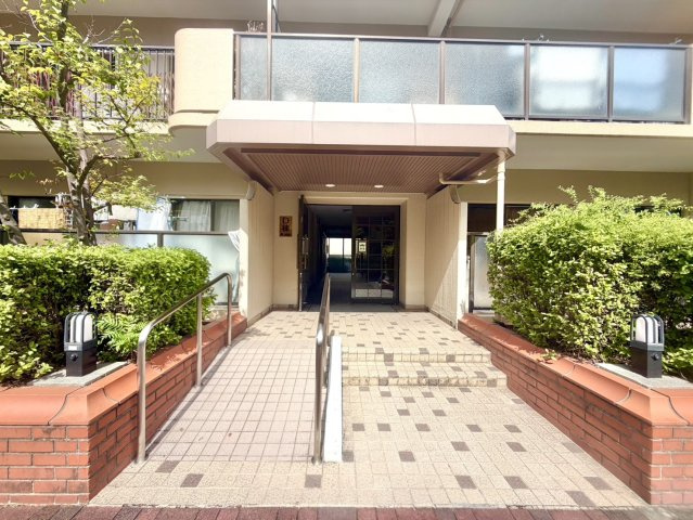 サンマンション千種公園D棟のエントランス|エントランス