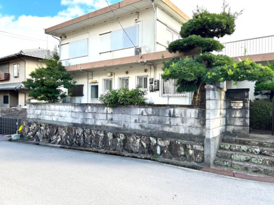 【外観】 | ■１００万円値下げしました■茨木市山手台五丁目■建築条件なし土地 | ■建築条件なし土地  お好きなハウスメーカーで建築可能です■土地面積 約74坪  
■約６ｍ×約６ｍ道路の角地で陽あたり・通風・眺望良好です
