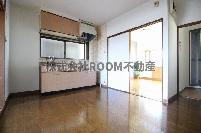 グリーンコートM Ⅰ・Ⅱのキッチン|コンパクトなキッチンで掃除もラクラク