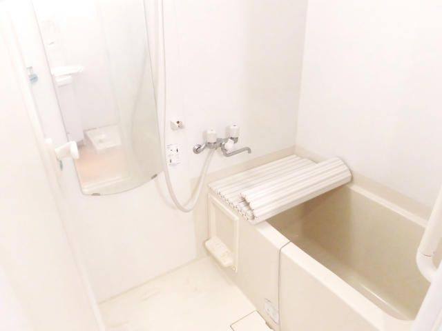 パールハイツ東小金井の浴室