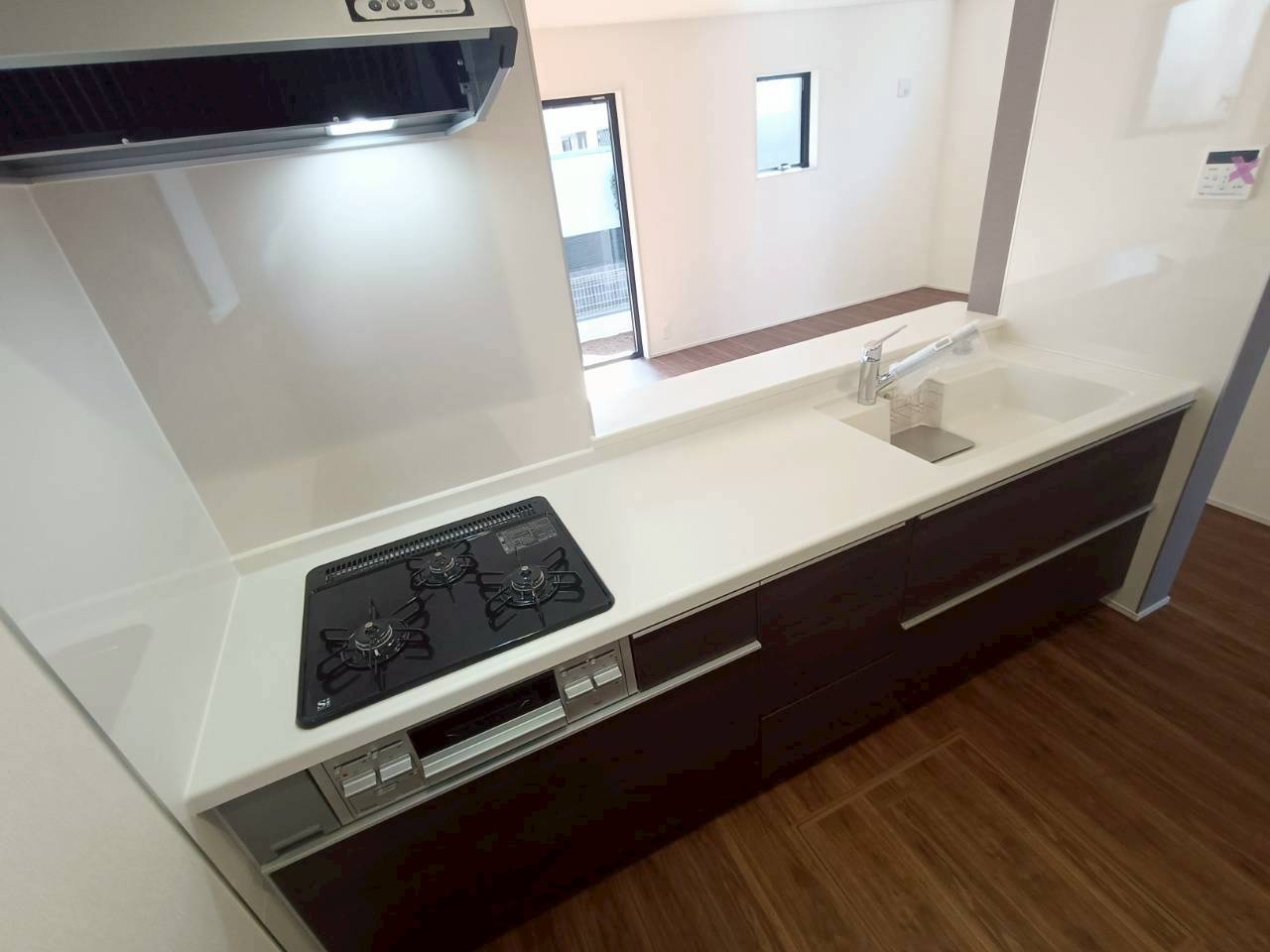 三郷市　鷹野4丁目　新築戸建　全6棟の居間・リビング|施工例です