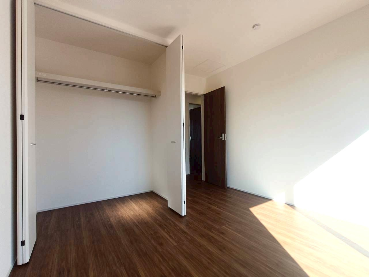 三郷市　鷹野4丁目　新築戸建　全6棟の洋室|施工例です