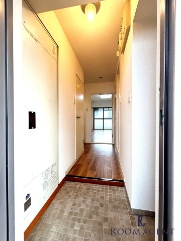 ハートイン白砂町W棟の玄関