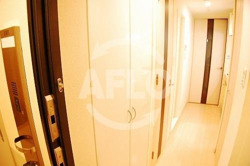 プレサンス難波リバーオアシスの玄関|プレサンス難波リバーオアシス　玄関廊下