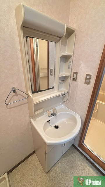 Y＆Tハイツふるさとの独立洗面台