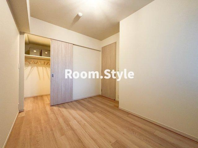 リビオ目黒ザ・プレイスの洋室|空室のためご都合に合わせてご内覧できます
お問合せはお電話でもお受付しております。
03-6450-5211