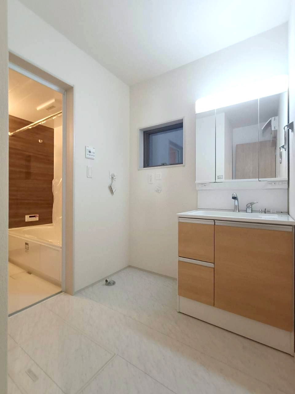 三郷市　鷹野4丁目　新築戸建　全6棟のキッチン|施工例です