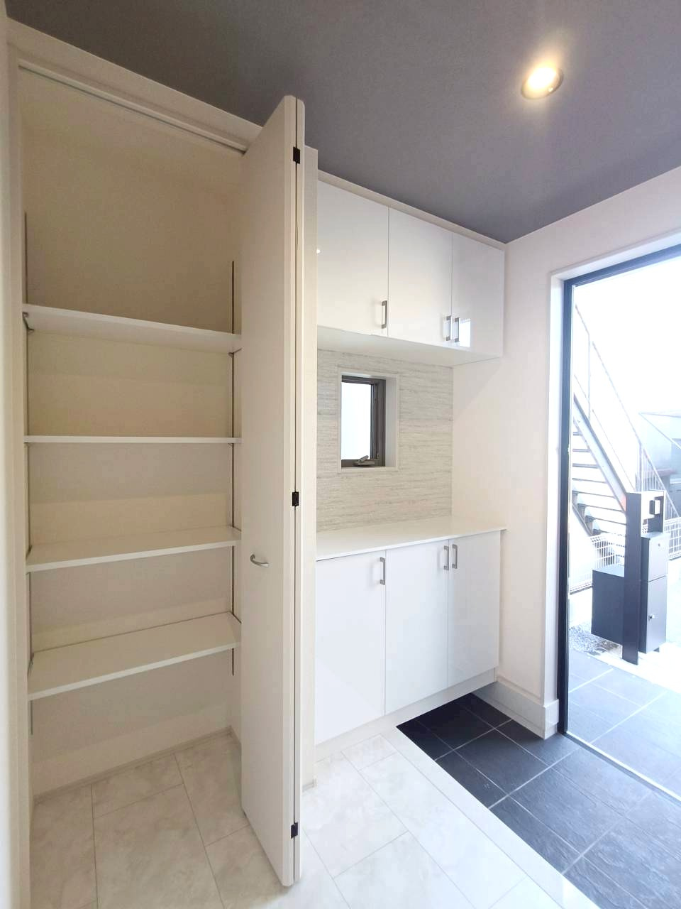 三郷市　鷹野4丁目　新築戸建　全6棟のバルコニー|施工例です