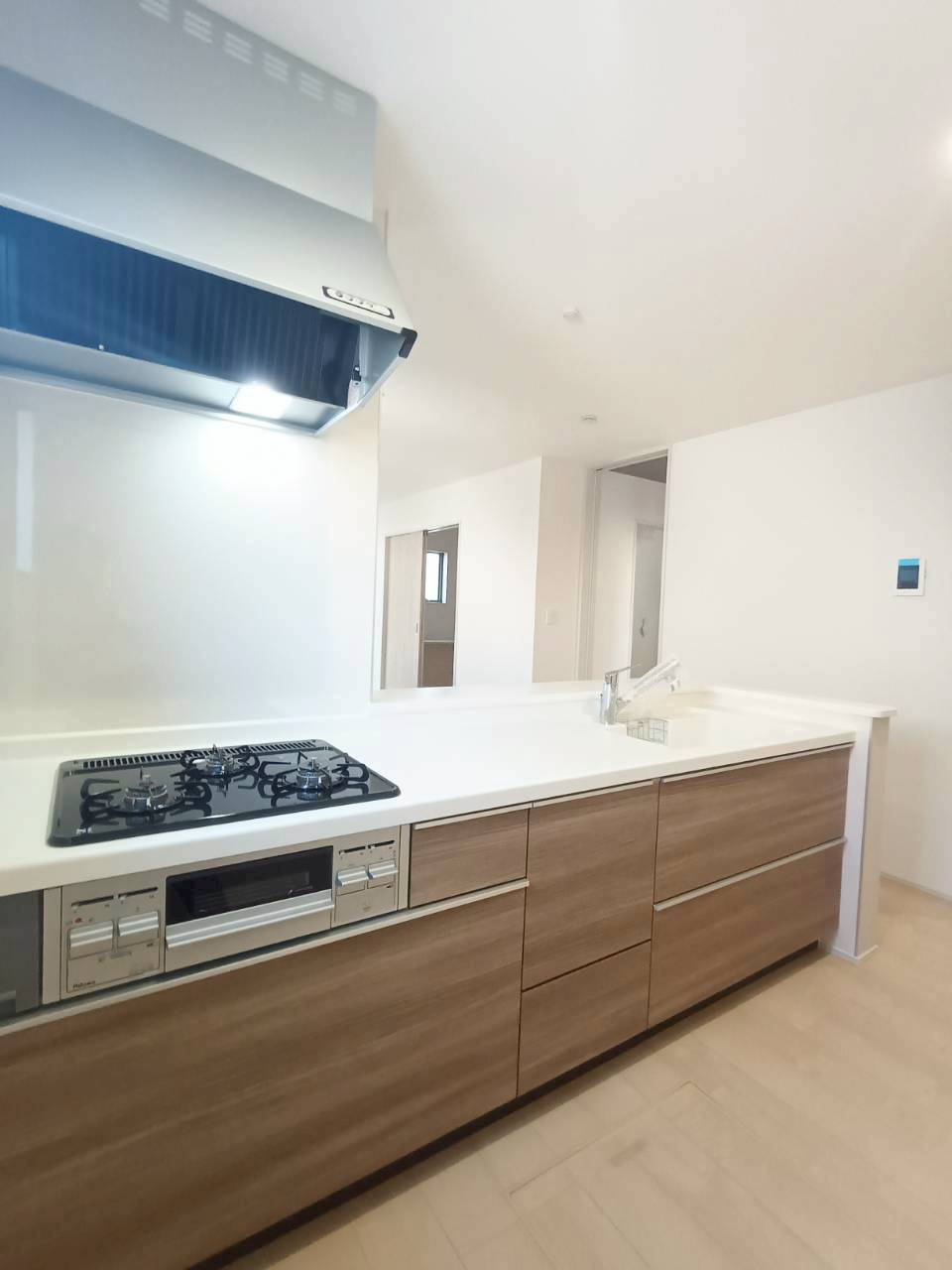 三郷市　鷹野4丁目　新築戸建　全6棟のキッチン|キッチンでお料理をお楽しみください