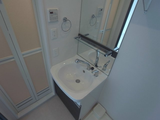 ララプレイス三宮ルミナージュの洗面所