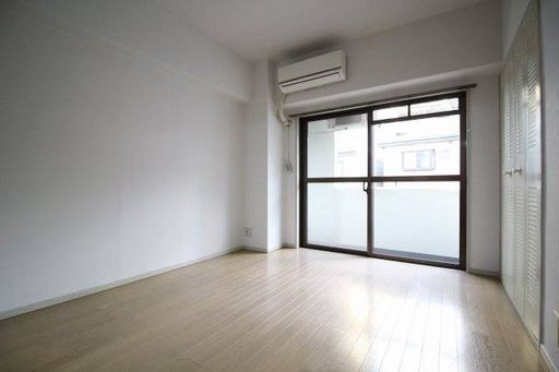 ERcourt住吉川の居間・リビング