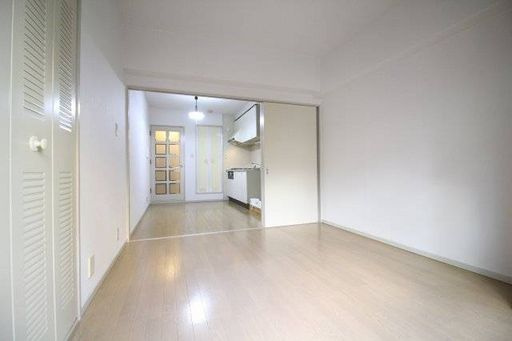 ERcourt住吉川の居間・リビング