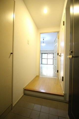 ERcourt住吉川の玄関
