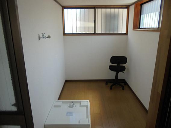 モンテカルロ本山の居間・リビング