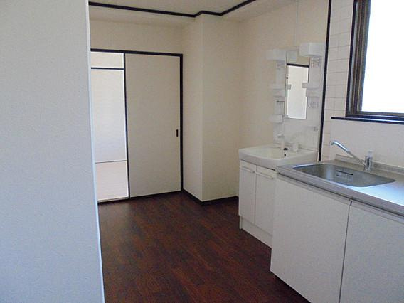 モンテカルロ本山の居間・リビング