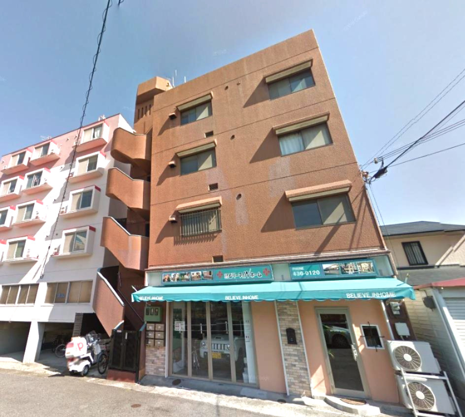 モンテカルロ本山の外観