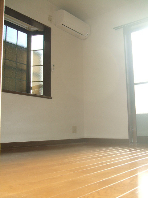 ハイツ・ローズマリーの居間・リビング