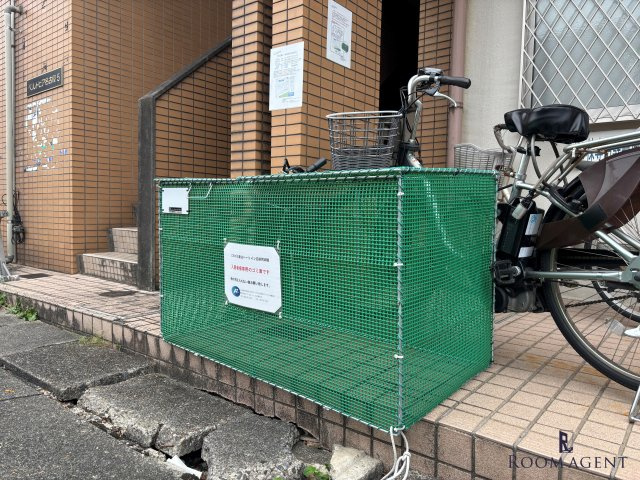 ハートイン白砂町W棟のエントランス