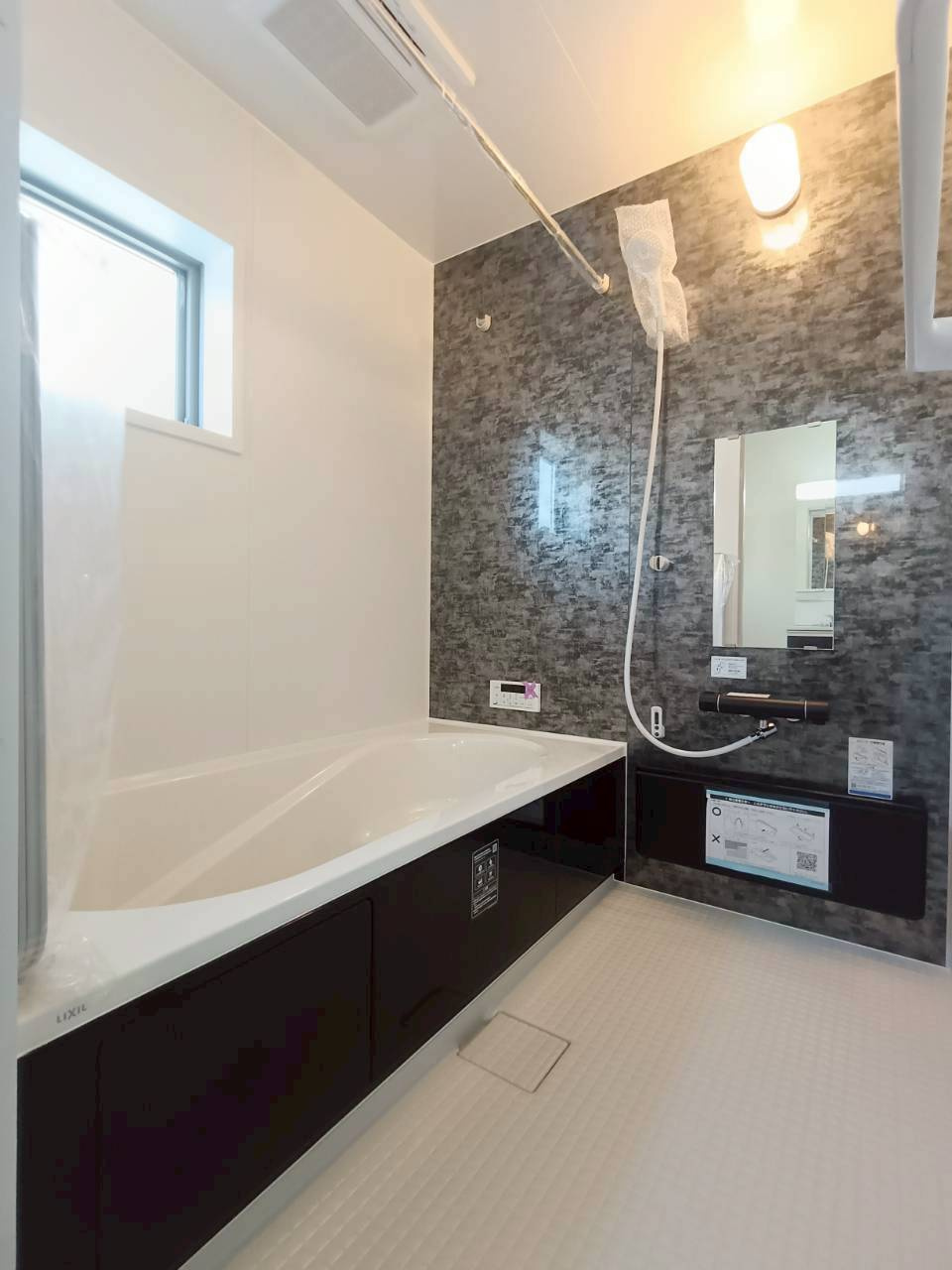 三郷市　鷹野4丁目　新築戸建　全6棟の浴室|広く感じるゆとり設計で快適なリラックスタイムを過ごせます