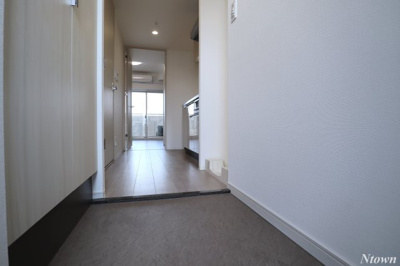 【玄関】 | ディアレイシャス矢場町 | 明るい玄関です