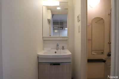 【独立洗面台】 | ディアレイシャス矢場町 | 独立洗面台で身支度をすべて済ませてしまいましょう