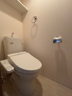 スペーシア江坂広芝町のトイレ|コンパクトで使いやすいトイレです